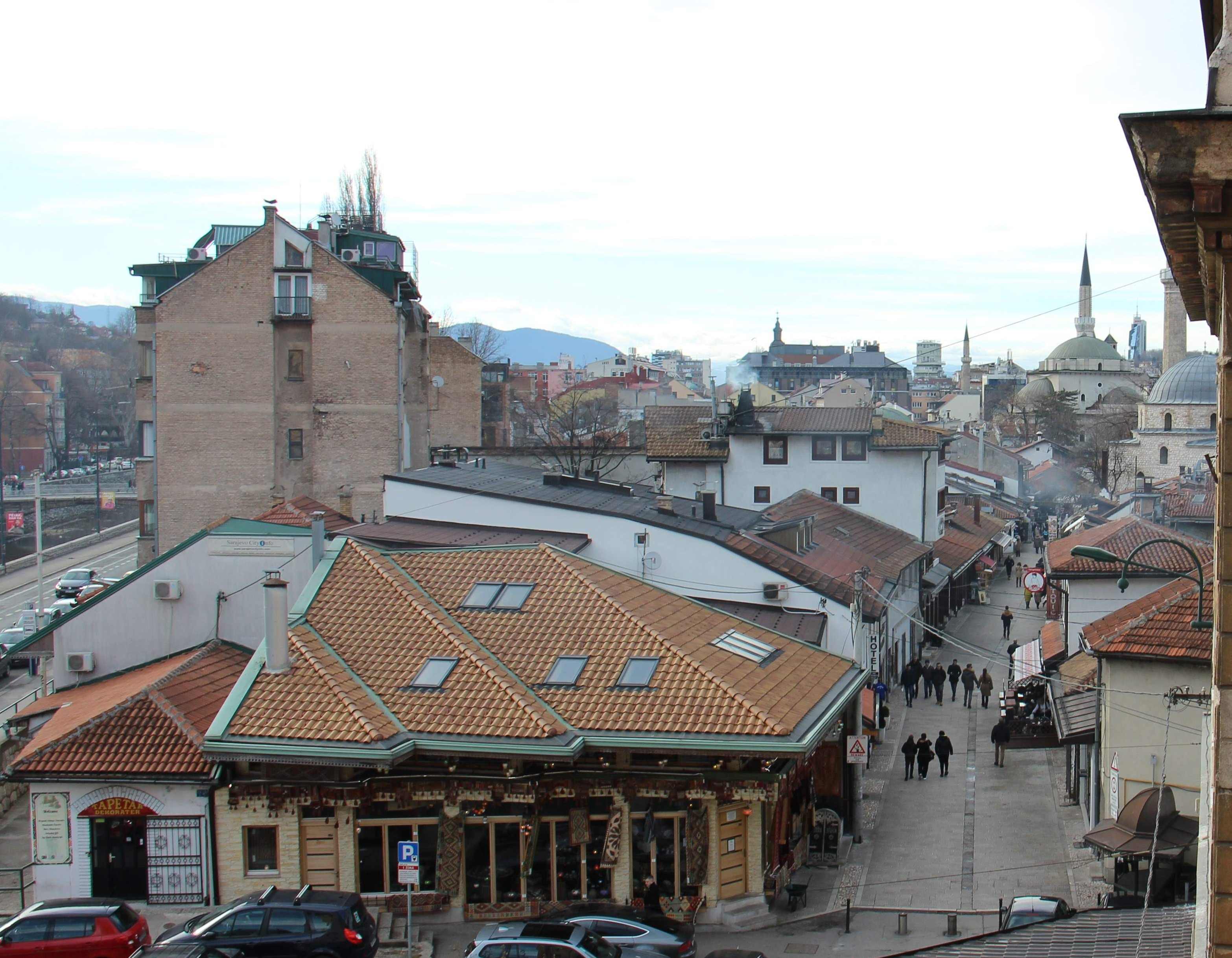 FHMZ BIH: Od sutra u BiH zahlađenje uz susnježicu i snijeg u višim područjima