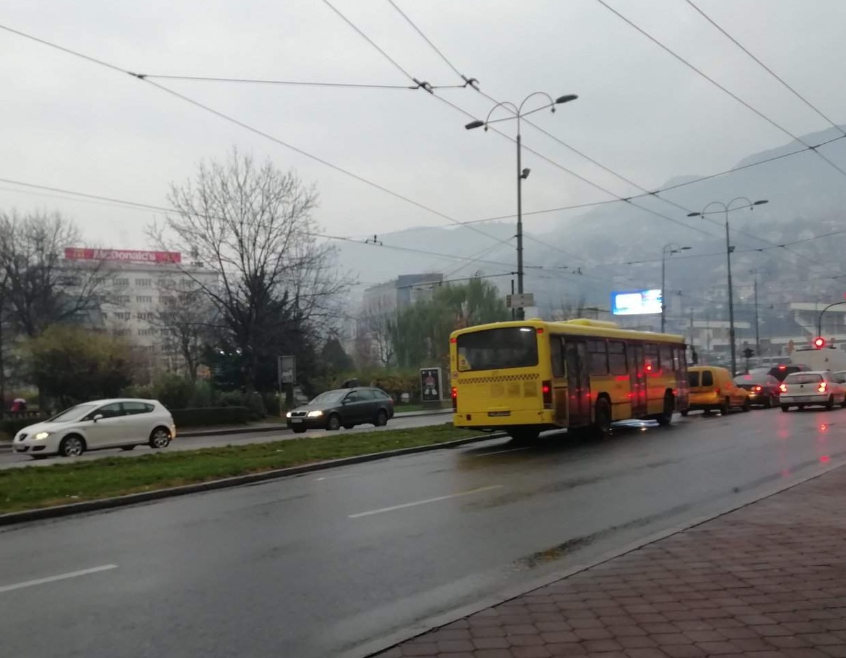 BIHAMK: Zbog aktuelnih radova sporije se saobraća na mnogim dionicama