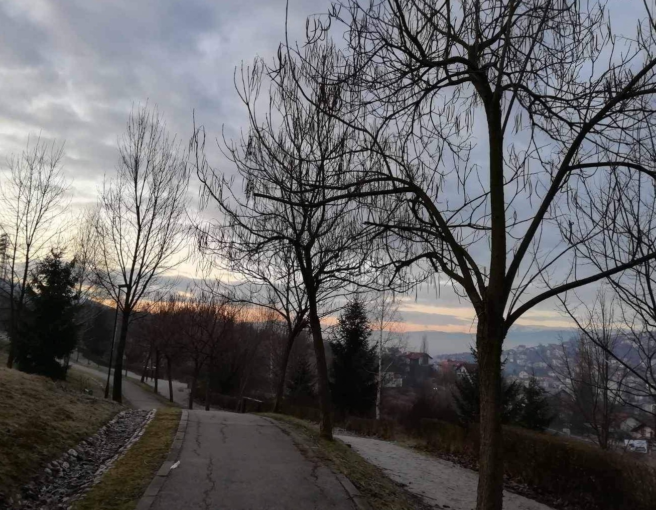 U BiH sutra oblačno, do kraja dana kiša i slab snijeg