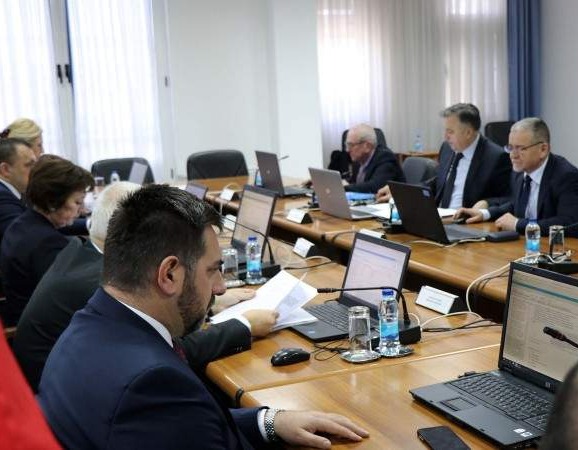Bolnicama u Sarajevu, Tuzli i Mostaru po 10 miliona KM