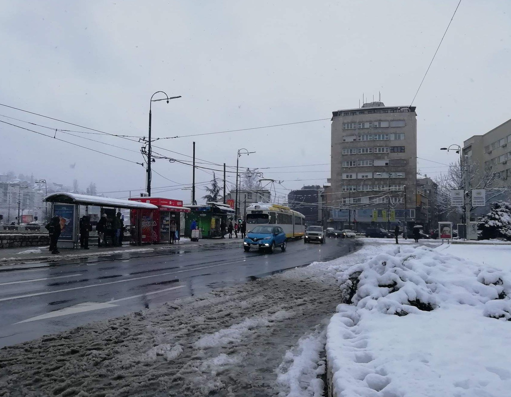 U BiH jutros oblačno sa snijegom i susnježicom