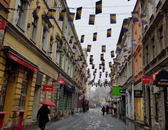 Povodom Dana neovisnosti BiH državne zastave na ulicama Sarajeva
