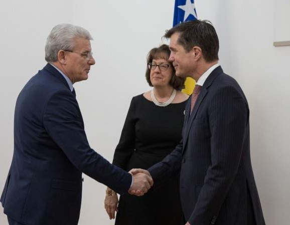 Džaferović-Cormack-Nelson: Državne institucije moraju raditi u punom kapacitetu