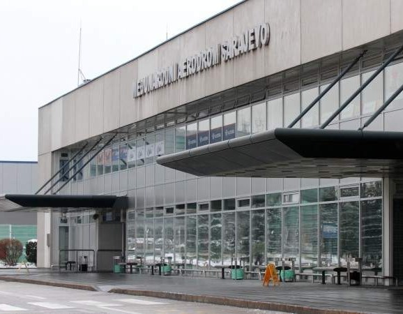 Posljedice koronavirusa se odražavaju i na broj putnika na sarajevskom aerodromu