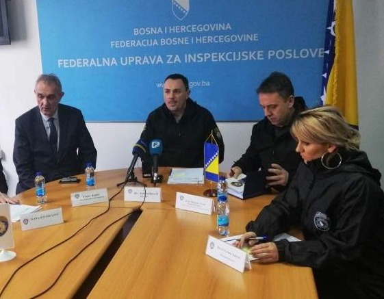 Ajdinović: Danas počinje obavezna 14-dnevna izolacija svih koji uđu u BiH