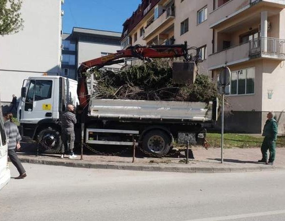 Preduzeće Park zbog epidemiološke situacije organiziralo rad u timovima