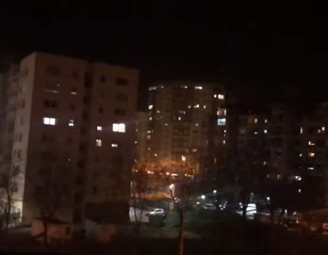 Bosanci i Hercegovci na prozorima! Aplaudirali za sve koji se bore protiv koronavirusa
