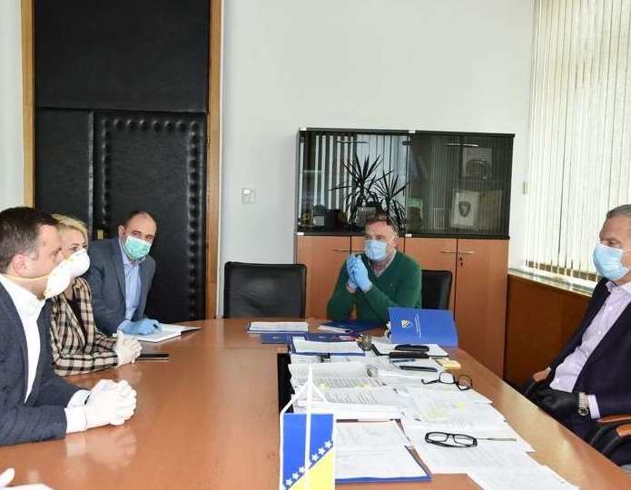 Skaka i Radončić razgovarali o transportu medicinske opreme iz Kine