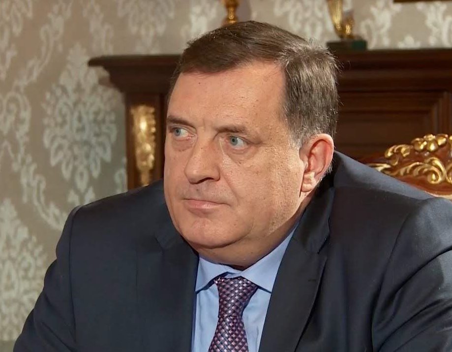 Dodik: Zabraniti okupljanje više od dvije do tri osobe na javnom mjestu