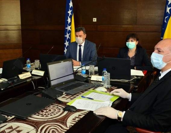 Vlada FBiH:  Obustava raspisivanja konkursa