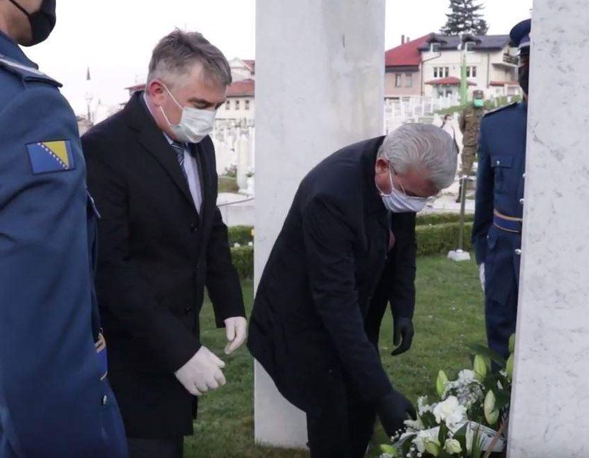 Džaferović i Komšić obilježili i čestitali Dan Armije RBiH