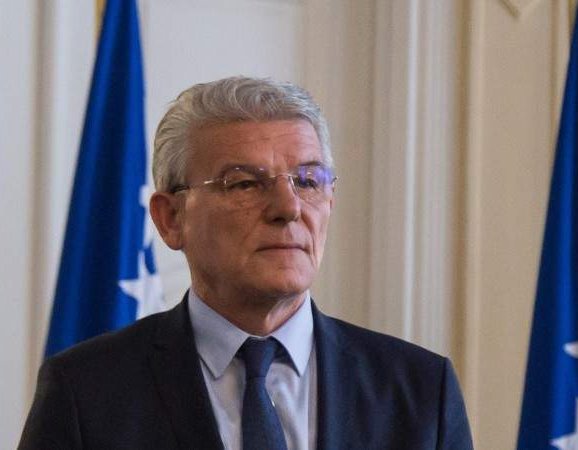 Džaferović: Armija RBiH je izrasla u veličanstvenu vojnu snagu 