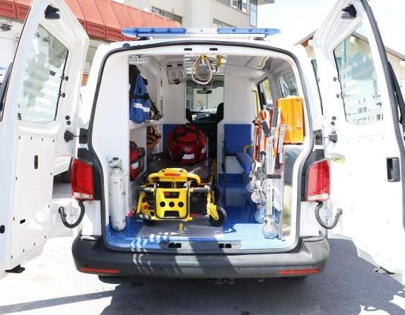 Hitna pomoć bogatija za dva savremena sanitetska vozila