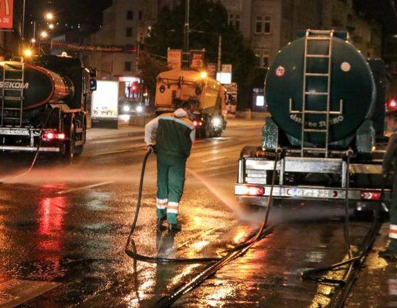 Noćas počela proljetna akcija čišćenja Sarajeva, trajat će više od mjesec dana