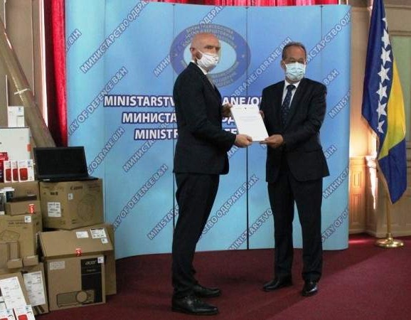 Britanska ambasada u BiH donirala opremu OSBiH