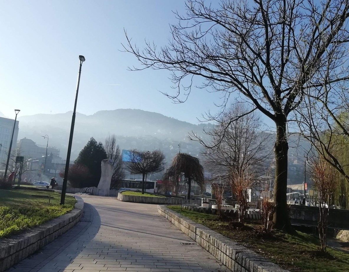 U Sarajevu pretežno oblačno, najviša dnevna temperatura zraka 24 stepena