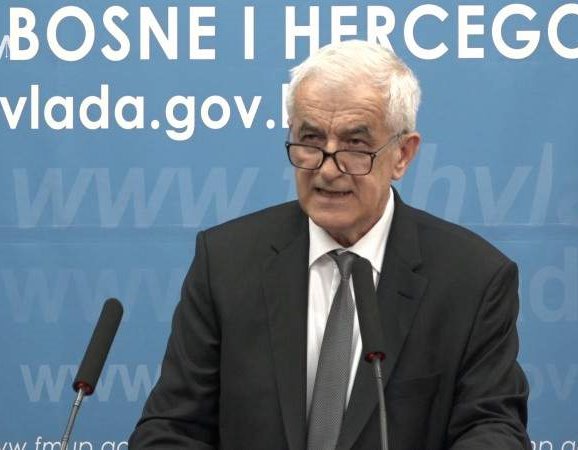 Mandić: Mjere zaštite od koronavirusa nisu prestale da važe 