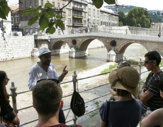 Pandemija koronavirusa ostavila ogroman gubitak turističkim djelatnicima u Sarajevu