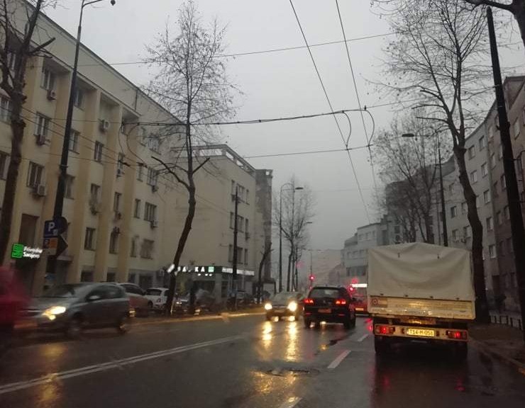 BiHAMK:  Vozači oprez, kolovozi mokri i klizavi