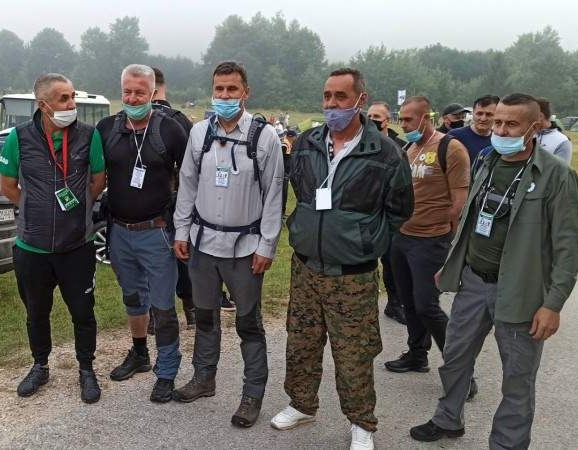 Novalić se pridružio Maršu mira: Obaveza mi je kao čovjeku proći bar dijelom rute