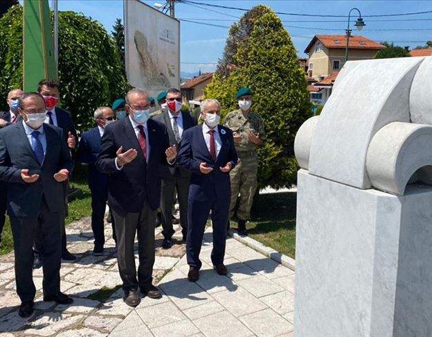 Na mezarju Kovači i u Gazi Husrev-begovoj džamiji proučena dova za šehide 15. srpnja