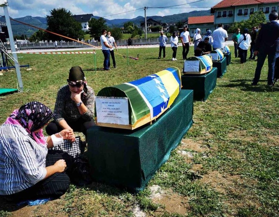 Komemoracija i dženaza za šest nevino ubijenih građana Prijedora