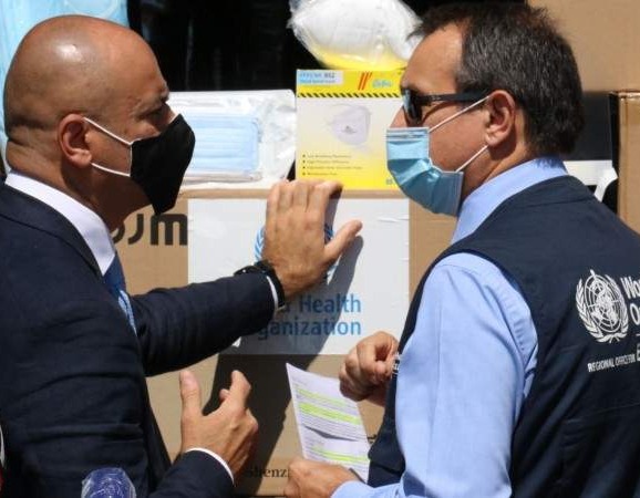 WHO donirao Federaciji BiH 12,6 tona zaštitne medicinske opreme
