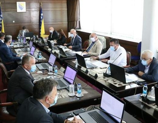 Sjednica Vlade FBiH:  Poboljšati sigurnost u cestovnom saobraćaju