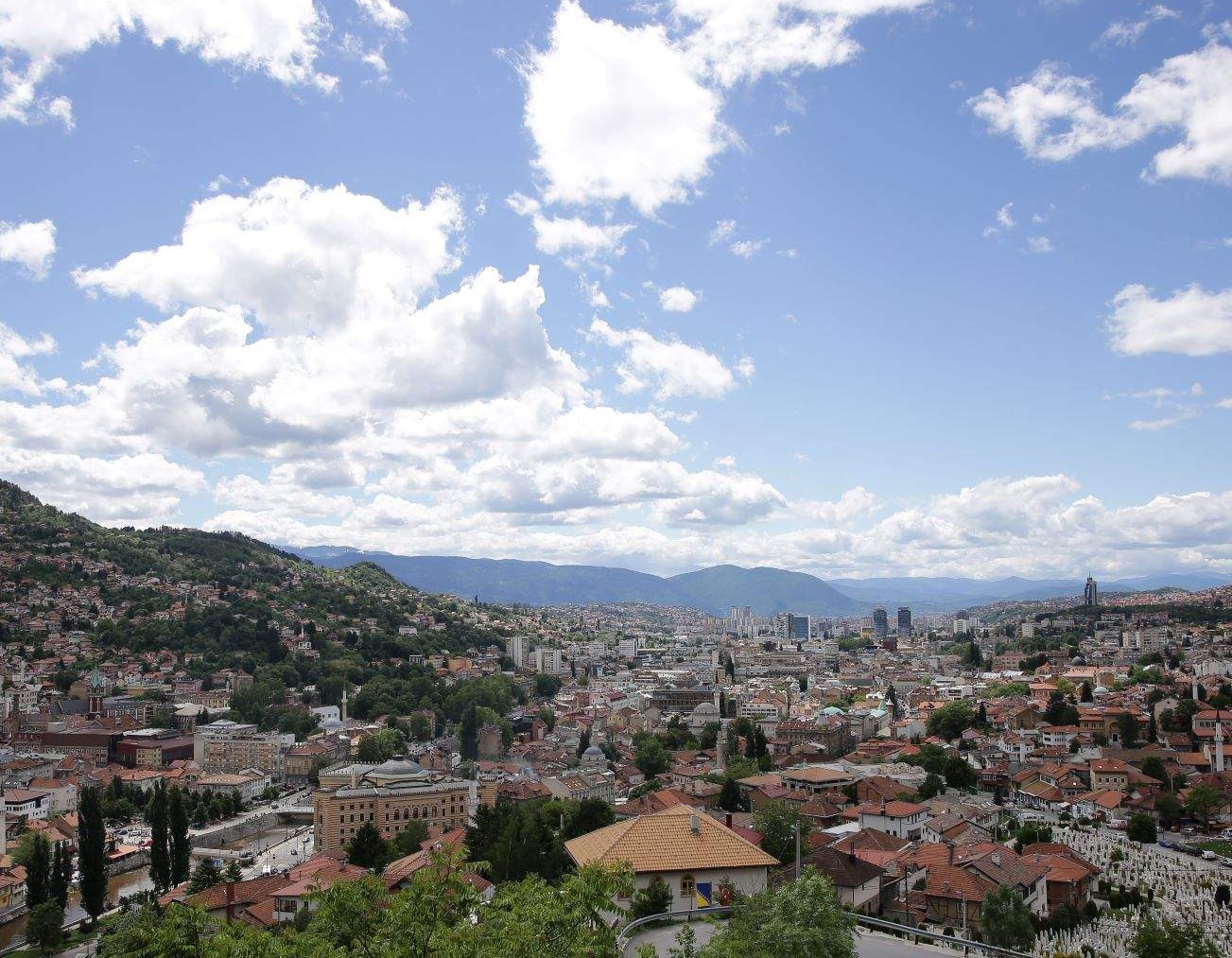 U Sarajevu veći dio dana pretežno sunčano vrijeme