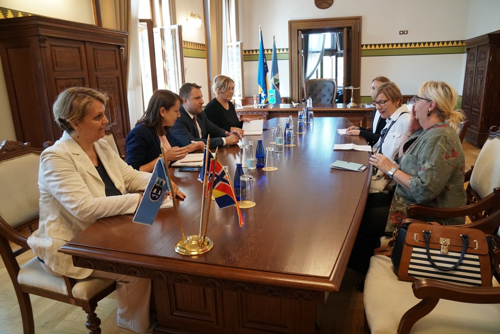 ambasadorica Norveške 2