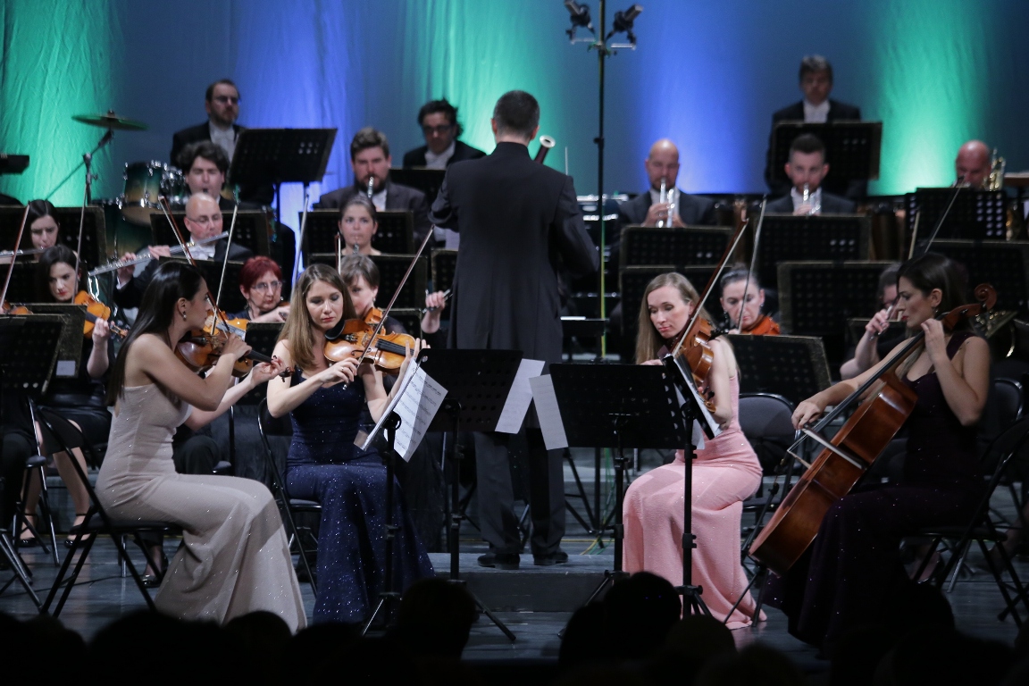 Sarajevska filharmonija održala Ramazanski koncert u Narodnom pozorištu