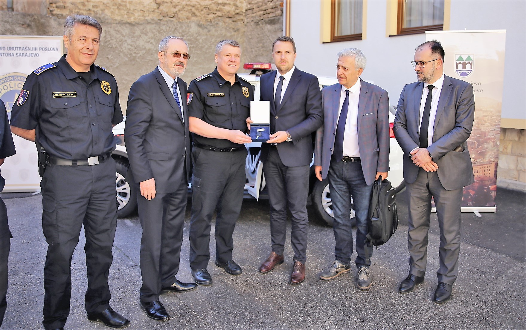 Grad Sarajevo donirao Policijskoj upravi Stari Grad novo terensko vozilo