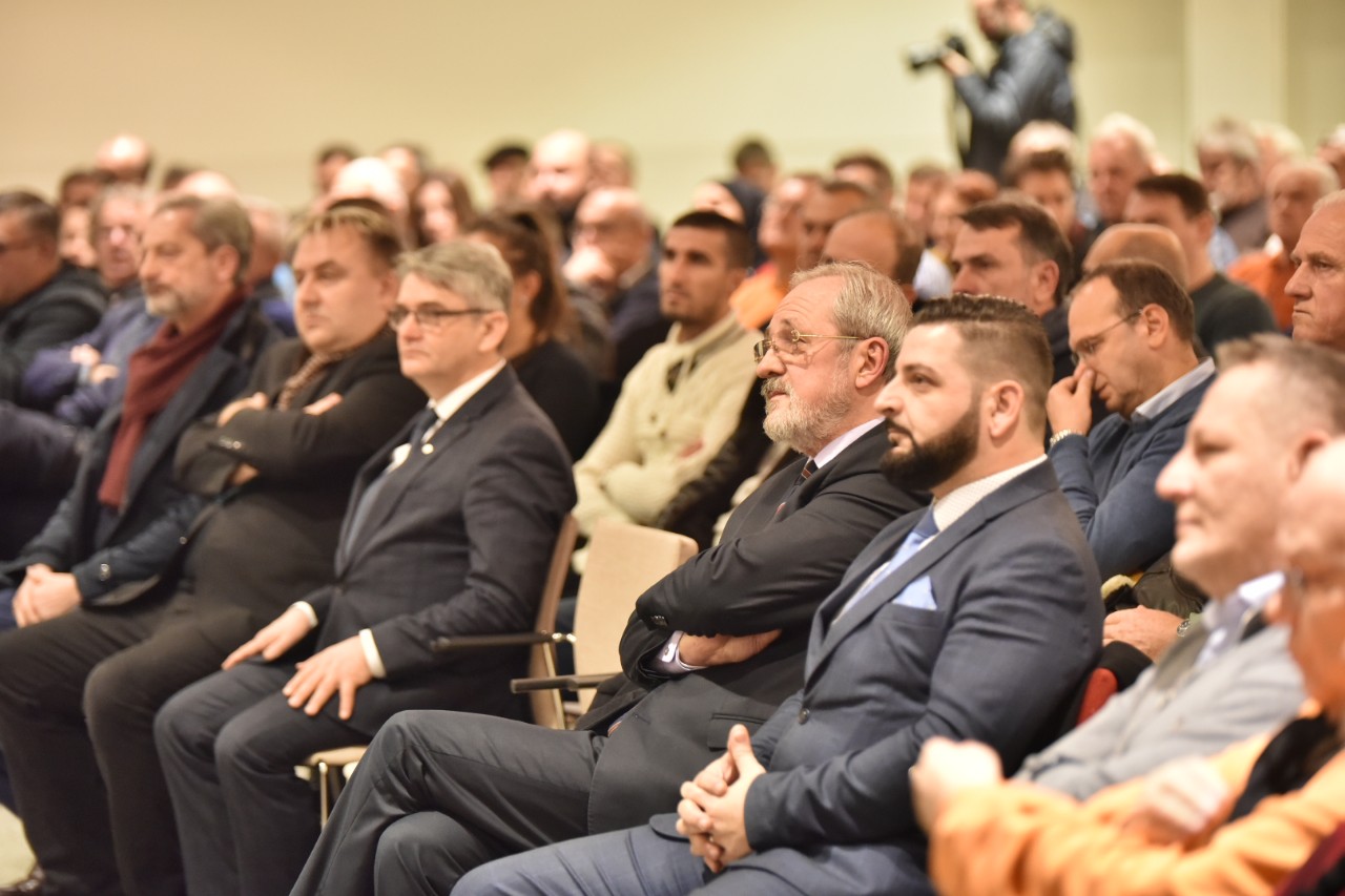 Premijerno prikazan dokumentarni film “Junak umire jednom”, autora Avde Huseinovića, uz podršku Grada Sarajeva