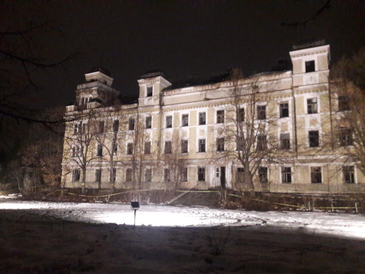 U susret EYOF-u: Kasarna Jajce dobila vanjsku iluminaciju