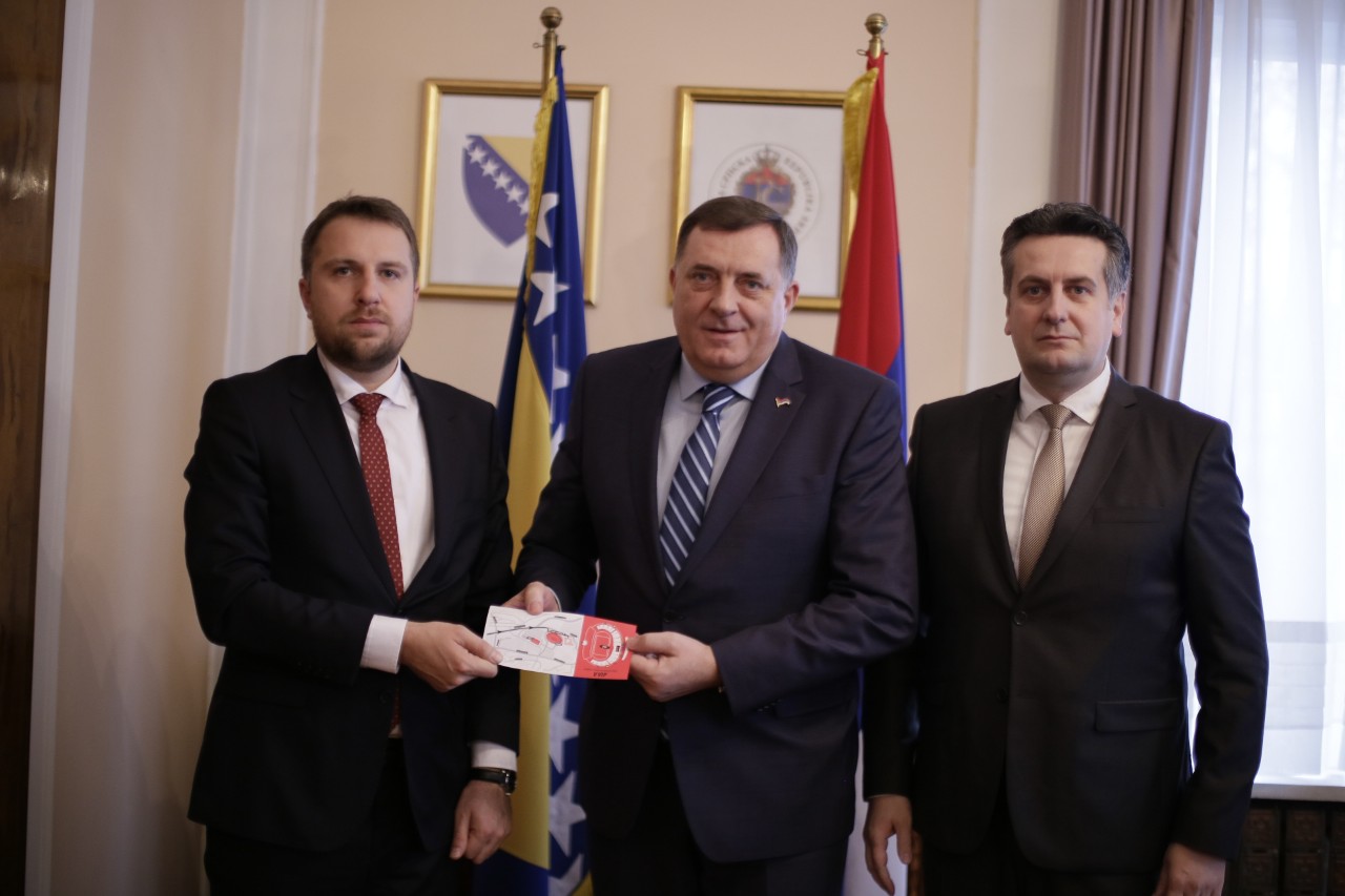 Gradonačelnik Skaka uručio članovima Predsjedništva BiH pozivnice na Svečanu ceremoniju otvaranja EYOF-a 2019