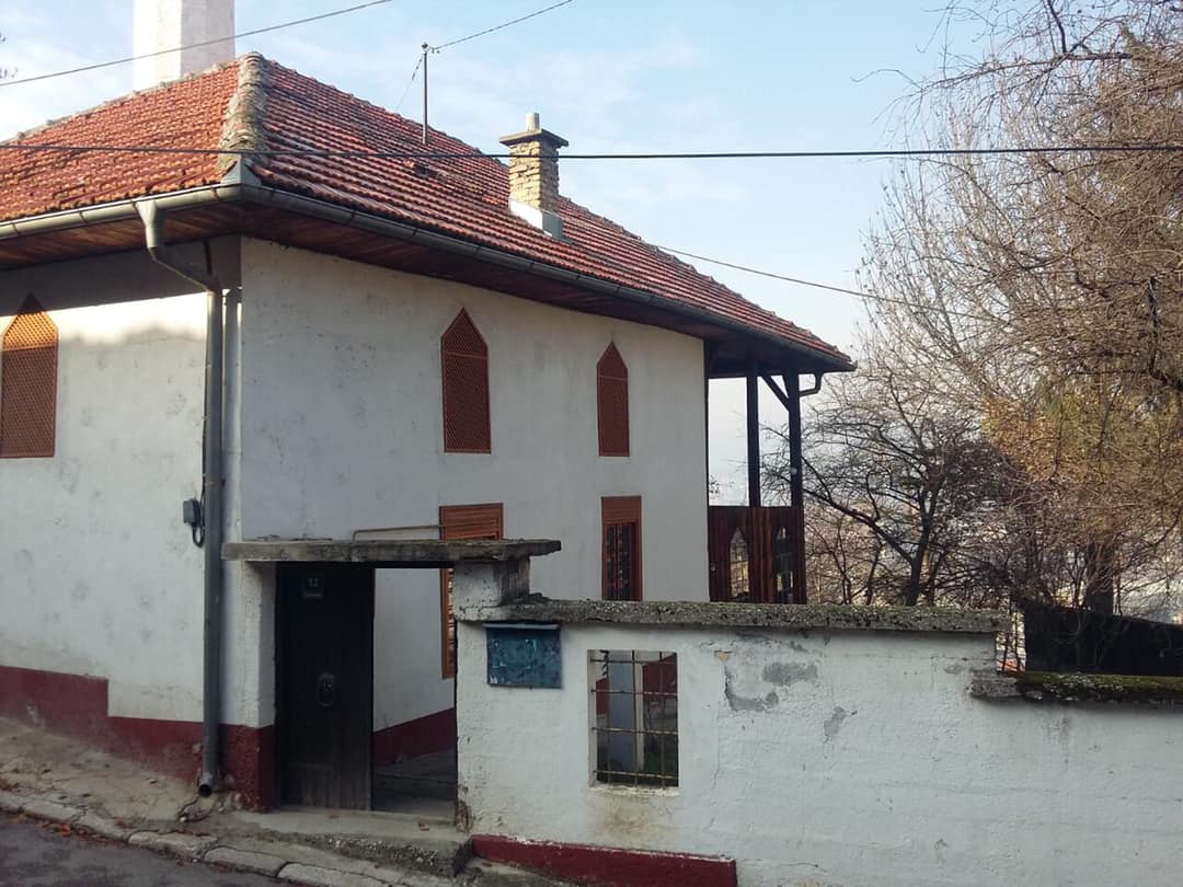 Saniran haremski zid Karaferhadove džamije